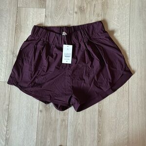 Woman’s 3X HALARA shorts Burgundy NWT